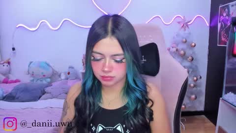 Dani  online show from November 2025 09:23:01 AM