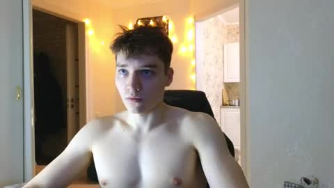 Snapshot of cute_junk chatting on February 2025 06:45:02 PM Kite and Jack online show from February 2025 06:45:02 PM