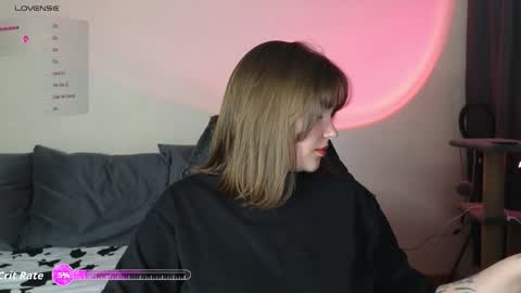 Snapshot of cute_junk chatting on November 2025 04:52:02 PM Kite and Jack online show from November 2025 04:52:02 PM