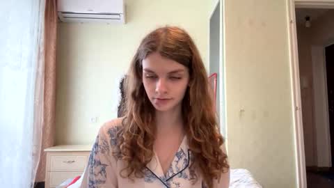 cute_kitte online show from December 2025 12:31:02 PM