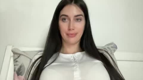 Snapshot of cute_kriss94 chatting on May 2026 06:37:01 PM cute_kriss94 online show from May 2026 06:37:01 PM