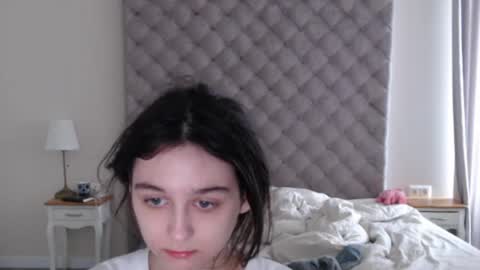 Snapshot of cute_lilia chatting on May 2026 08:44:02 AM Lilia online show from May 2026 08:44:02 AM