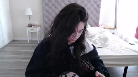 Snapshot of cute_lilia chatting on May 2026 08:12:02 AM Lilia online show from May 2026 08:12:02 AM