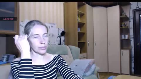 cute_lion_ online show from October 2025 01:56:02 PM