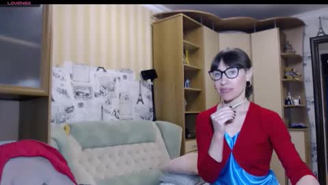 cute_lion_ online show from December 2025 01:42:01 PM