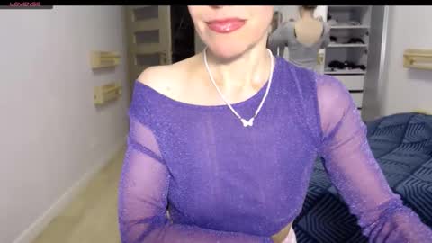 cute_lion_ online show from December 2025 11:50:01 AM