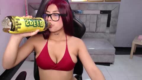 Martina online show from December 2025 08:18:02 PM