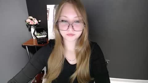 Veronica online show from October 2025 06:54:01 AM