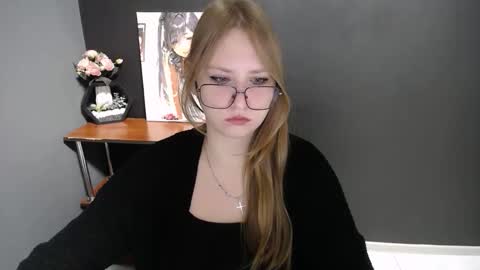 Veronica online show from October 2025 08:40:01 AM