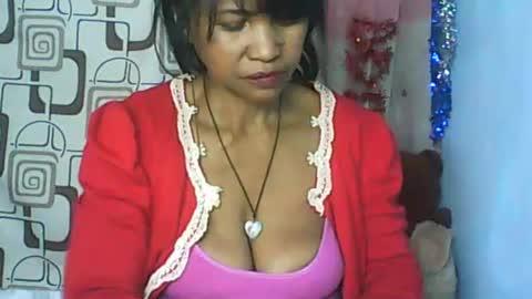 Snapshot of cute_moll chatting on July 2026 07:48:01 AM murielle online show from July 2026 07:48:01 AM