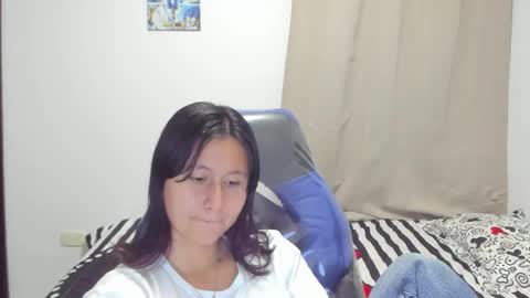 Snapshot of cute_rouss chatting on October 2025 04:08:02 AM ROUSS online show from October 2025 04:08:02 AM