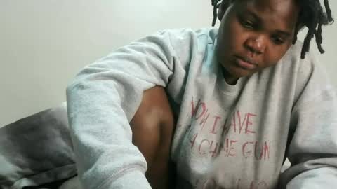 cute_roxie online show from April 2026 11:02:02 AM