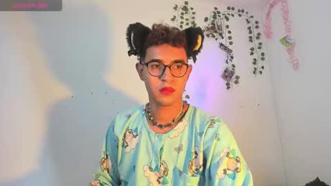 Snapshot of cute_sammy_1 chatting on September 2025 05:18:02 AM cute_sammy_1 online show from September 2025 05:18:02 AM