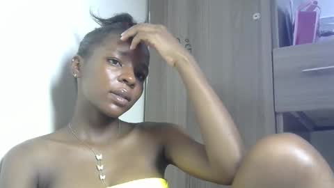 Snapshot of cute_sexy3 chatting on February 2025 08:06:01 AM SHARON online show from February 2025 08:06:01 AM