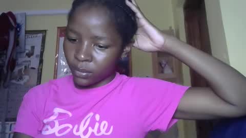 Snapshot of cute_sexy3 chatting on November 2025 10:37:01 AM SHARON online show from November 2025 10:37:01 AM