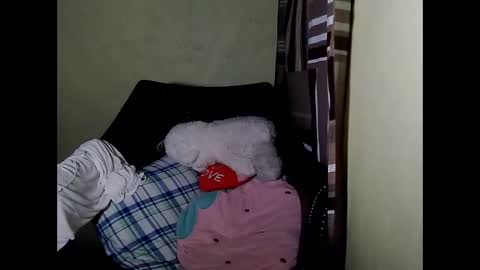 Snapshot of cute_slut09 chatting on February 2026 09:54:02 PM Mimi online show from February 2026 09:54:02 PM