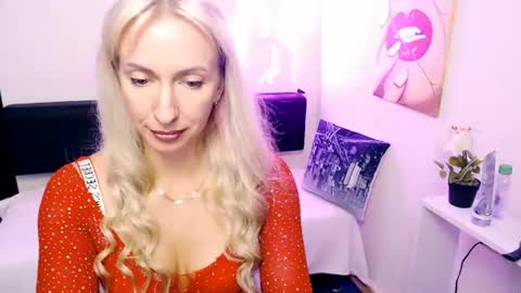 cute_smile_shy online show from July 2026 09:41:01 PM