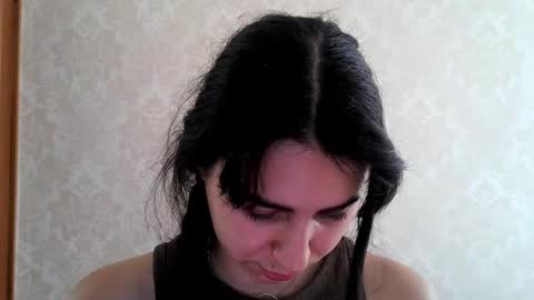 cute_strawberry_ online show from October 2025 05:15:02 AM