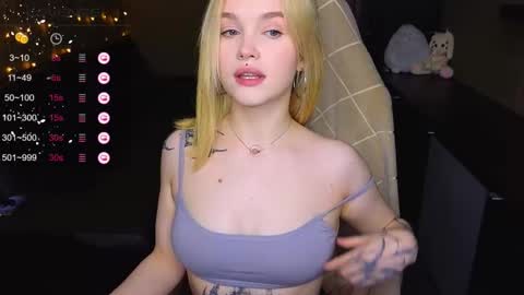 Sue online show from November 2025 07:59:02 PM