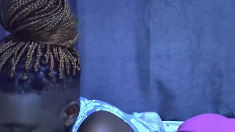 Snapshot of cute_tamara1 chatting on November 2025 11:25:02 PM cute_tamara1 online show from November 2025 11:25:02 PM