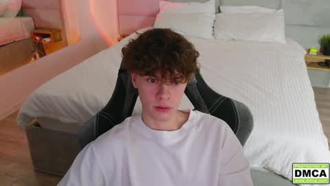 Thomas -  online show from December 2024 12:15:02 AM