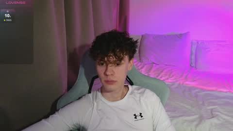 Snapshot of cute_thomas chatting on May 2026 06:46:01 PM Thomas - online show from May 2026 06:46:01 PM