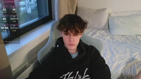 Snapshot of cute_thomas chatting on May 2026 05:21:02 PM Thomas - online show from May 2026 05:21:02 PM