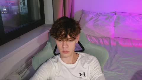 Snapshot of cute_thomas chatting on June 2026 06:42:01 PM Thomas - online show from June 2026 06:42:01 PM