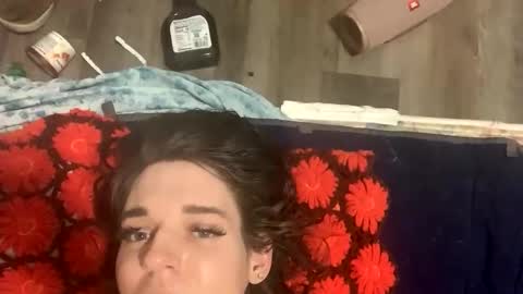 Snapshot of cutealisandra chatting on February 2026 05:22:02 AM cutealisandra online show from February 2026 05:22:02 AM