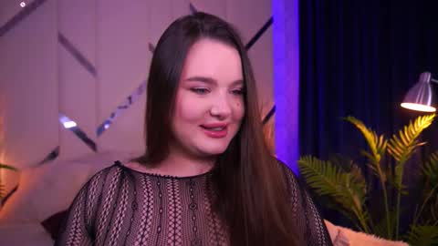 Amber online show from October 2025 12:08:01 AM