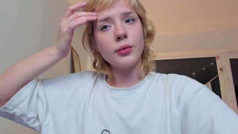 Snapshot of cuteasfuck_ chatting on October 2025 02:52:01 PM Amy online show from October 2025 02:52:01 PM