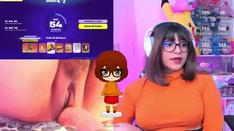 Snapshot of cutecinamonroll chatting on December 2025 10:17:02 PM Cinna independent model online show from December 2025 10:17:02 PM