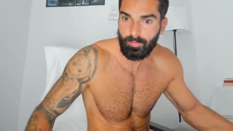 cuteeboy online show from September 2025 05:29:01 AM