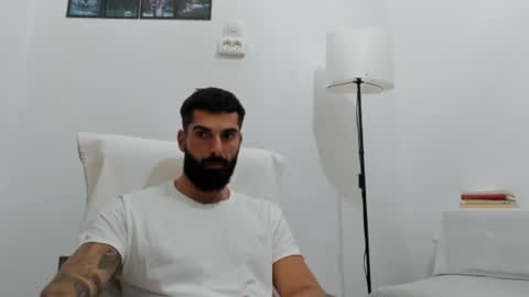 cuteeboy online show from October 2025 01:33:02 PM