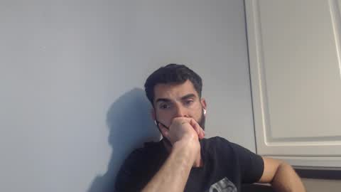 cuteeboy online show from November 2025 06:40:02 PM