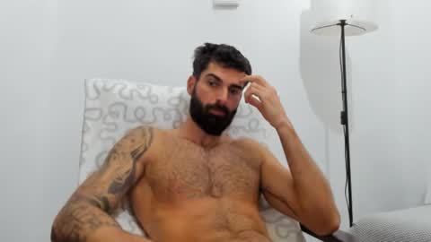 cuteeboy online show from November 2025 06:46:01 AM