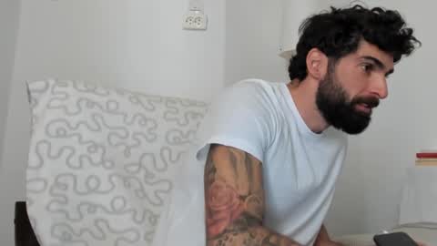 cuteeboy online show from March 2026 10:08:02 AM