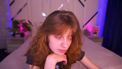 Snapshot of cuteefoxy chatting on October 2025 02:21:02 PM Foxy online show from October 2025 02:21:02 PM