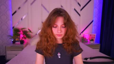 Snapshot of cuteefoxy chatting on October 2025 02:31:01 PM Foxy online show from October 2025 02:31:01 PM