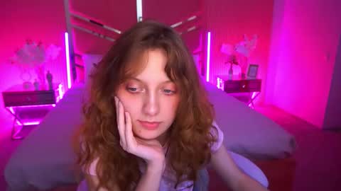 Snapshot of cuteefoxy chatting on November 2025 03:34:02 PM Foxy online show from November 2025 03:34:02 PM