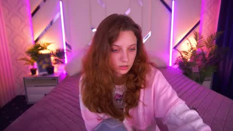 Snapshot of cuteefoxy chatting on November 2025 02:41:02 PM Foxy online show from November 2025 02:41:02 PM