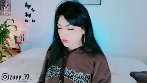 Snapshot of cuteezoe chatting on July 2026 04:48:01 AM Zoe online show from July 2026 04:48:01 AM