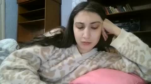 cutekattie online show from December 2025 03:05:01 AM