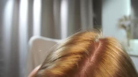 Snapshot of cuteminibun chatting on December 2025 04:29:02 AM Mila online show from December 2025 04:29:02 AM