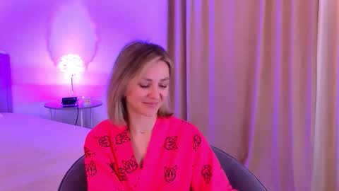 cutemirage online show from November 2025 02:49:02 PM