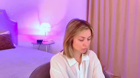 cutemirage online show from November 2025 02:32:02 PM