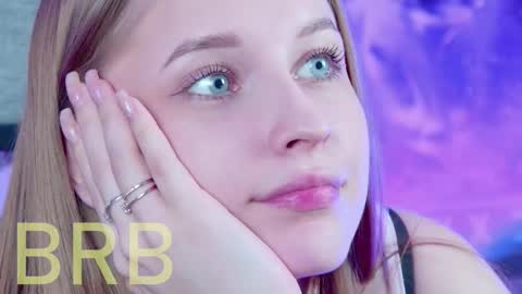 Rina online show from January 2026 06:17:01 AM