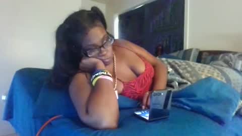 Snapshot of cuteshotkiki chatting on October 2025 01:43:02 PM mary mack online show from October 2025 01:43:02 PM