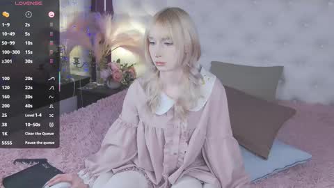 Tomie online show from November 2025 09:52:01 PM