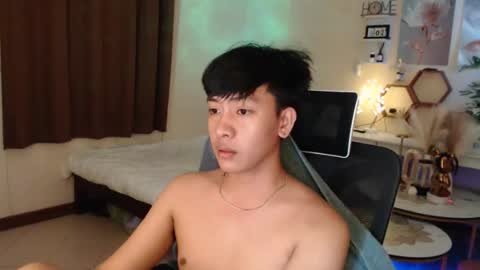 Neil Taylor online show from December 2025 06:34:02 PM